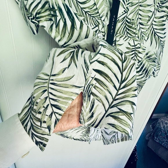 Tahari Tropical Print 100% linen Button Front - Picture 7 of 11